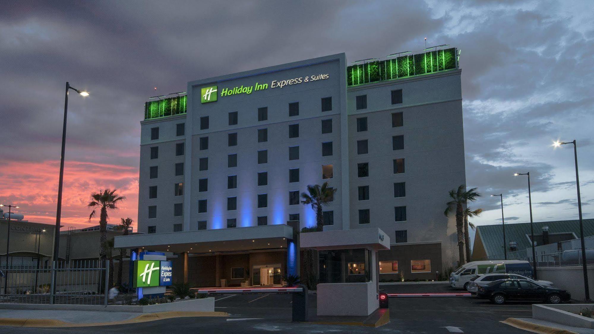 Holiday Inn Express & Suites Chihuahua Juventud Extérieur photo